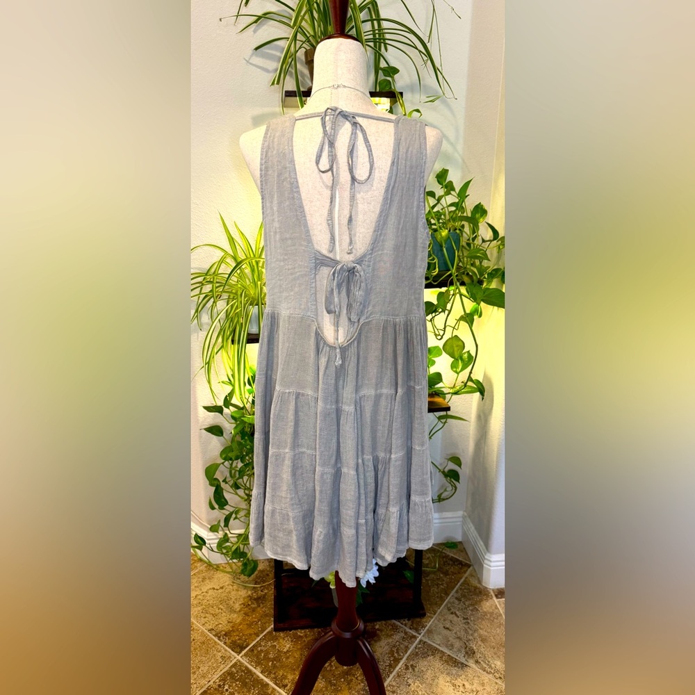 Catwalk Studio Backless Gray Linen Dress